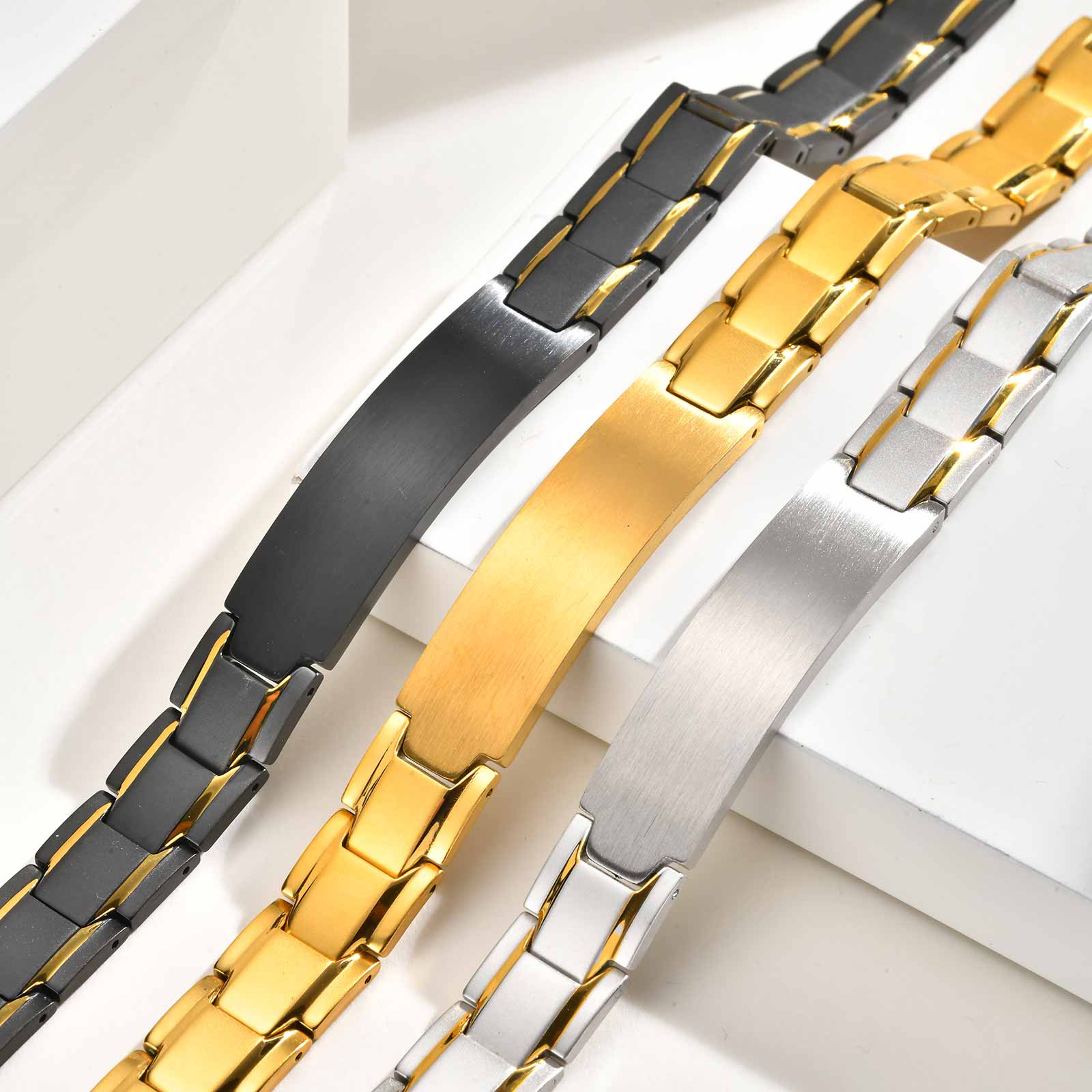 Custom Name Text Engraved Brac - đánh giá và giá Jewelry Watches Men