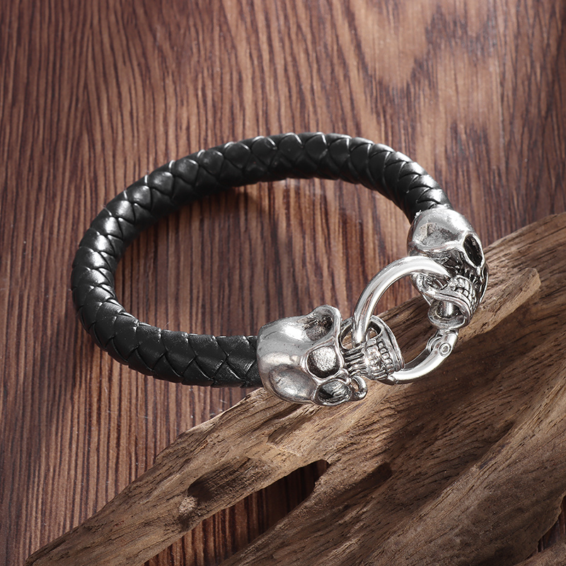 Gothic Double Skull Black Brai - đánh giá và giá Gothic Skull Ring
